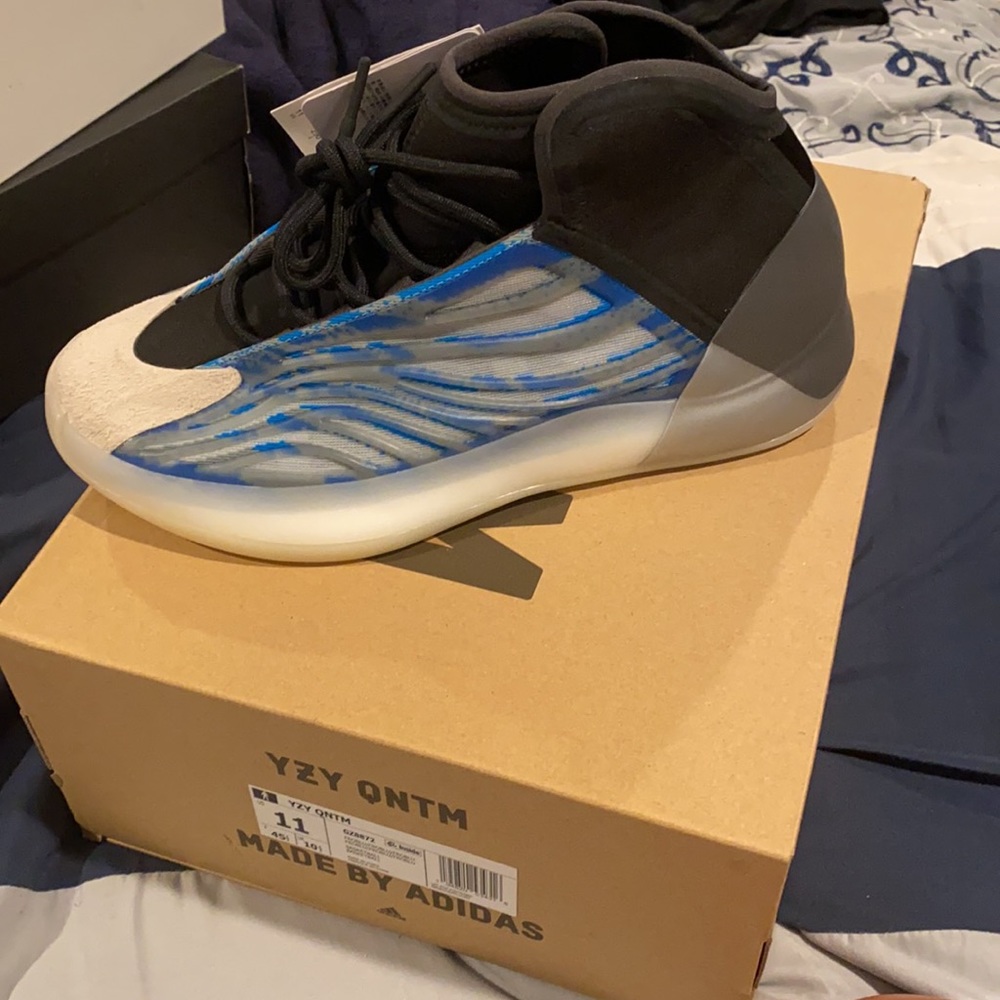 Yeezy Quantom ‘Frozen Blue’ Men’s sz 11